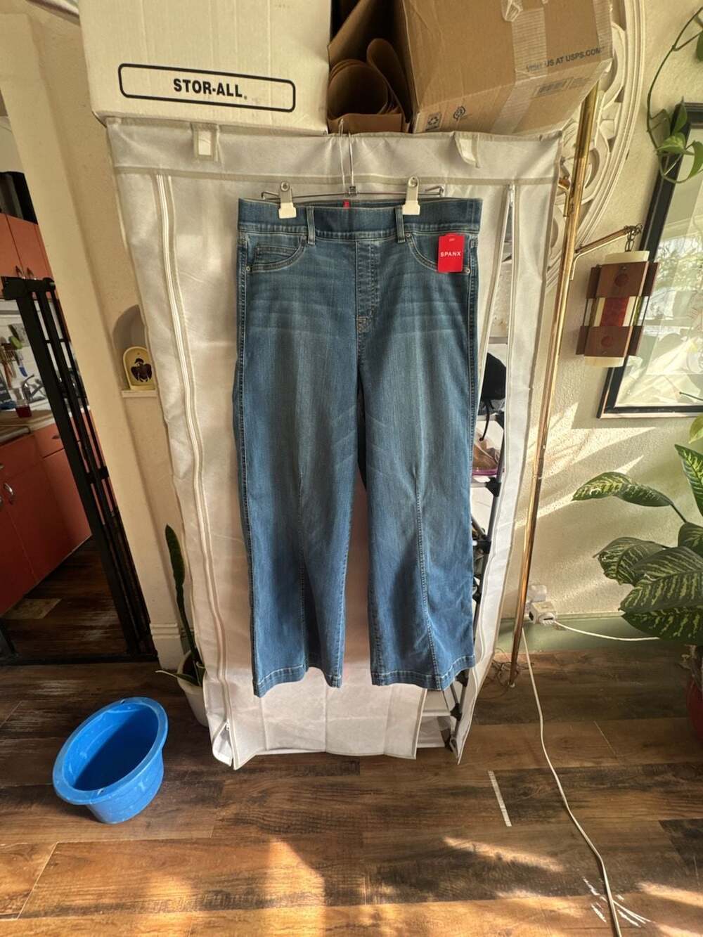 Size XL Spanx Seamed Front Wide Leg Pull-on Jeans Vintage Indigo Denim